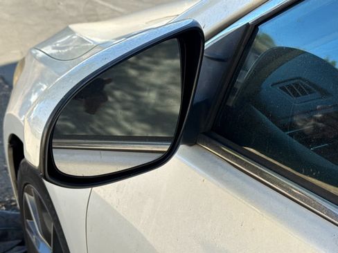 Used 2016 Toyota Camry SE FWD image 8