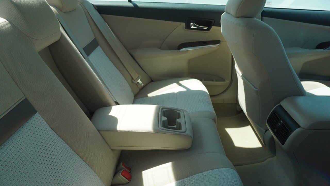 Used 2012 Toyota Camry XLE w/ Convenience Pkg FWD image 11