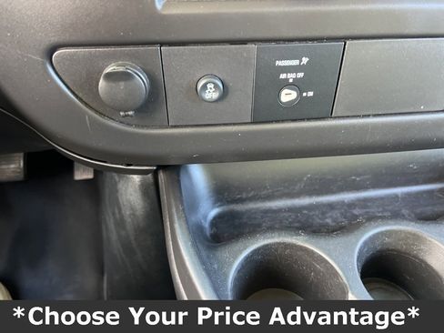 Used 2016 GMC Savana 3500 image 49