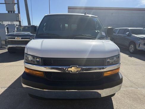 Used 2024 Chevrolet Express 2500 w/ Driver Convenience Package image 2