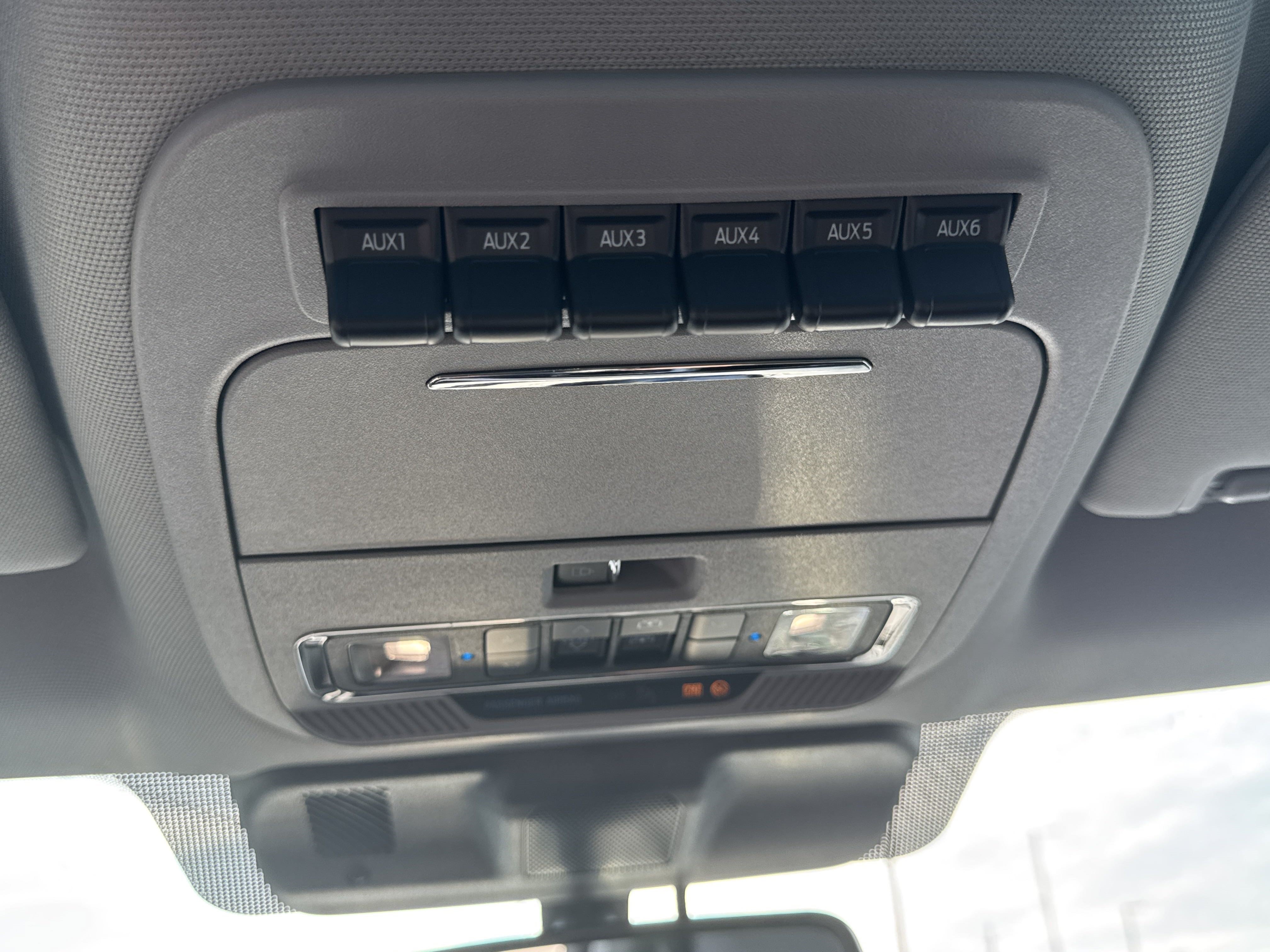 New 2025 Ford F250 Lariat w/ Lariat Ultimate Package AWD/4WD image 27