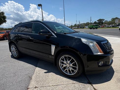 Used 2014 Cadillac SRX Premium FWD image 3