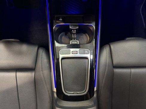 Certified 2025 Mercedes-Benz GLB 250 image 13