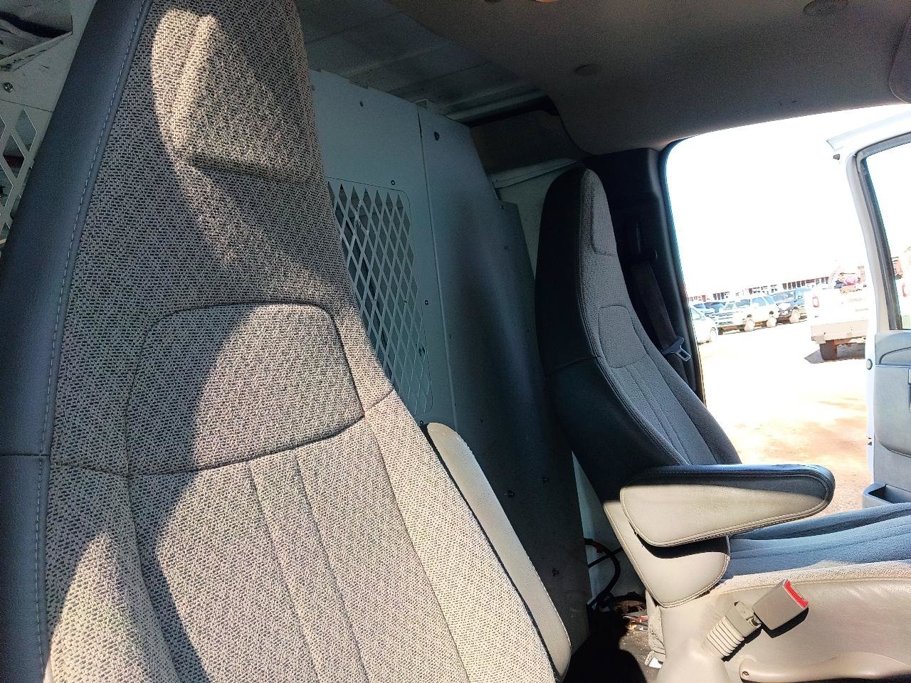 Used 2019 Chevrolet Express 2500 w/ Driver Convenience Package RWD image 15