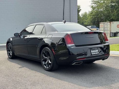 Used 2021 Chrysler 300 Touring w/ Sport Appearance Package RWD image 23