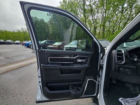 Used 2022 RAM 2500 Laramie w/ Night Edition AWD/4WD image 21