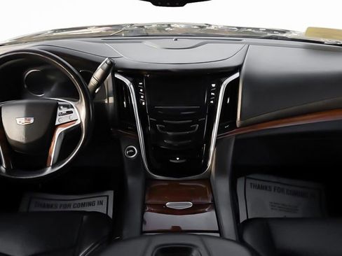 Used 2020 Cadillac Escalade ESV 4WD image 15