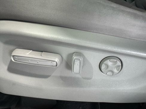 Used 2018 Honda Odyssey EX image 40