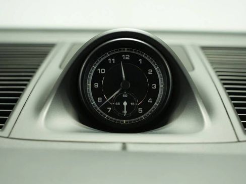 Certified 2022 Porsche Macan image 34