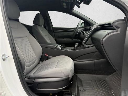 Used 2022 Hyundai Santa Cruz SEL Premium image 19