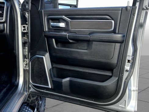 Used 2024 RAM 2500 Laramie w/ Night Edition AWD/4WD image 22