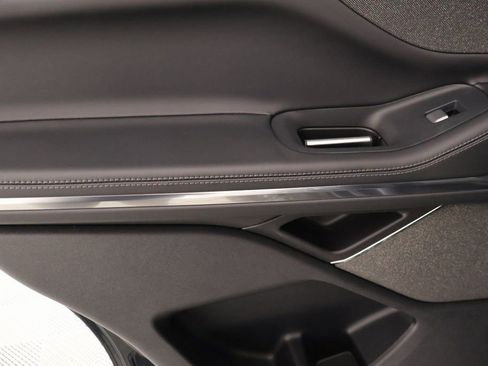 New 2025 Lincoln Navigator Reserve w/ Jet Appearance Package image 18