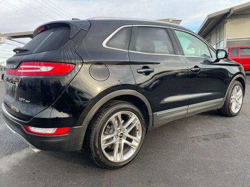 Used 2017 Lincoln MKC Reserve image 3