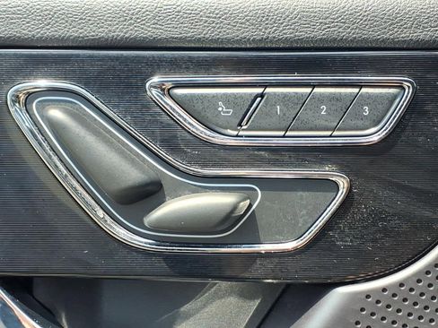 Certified 2025 Lincoln Corsair AWD w/ Equipment Group 101A image 25