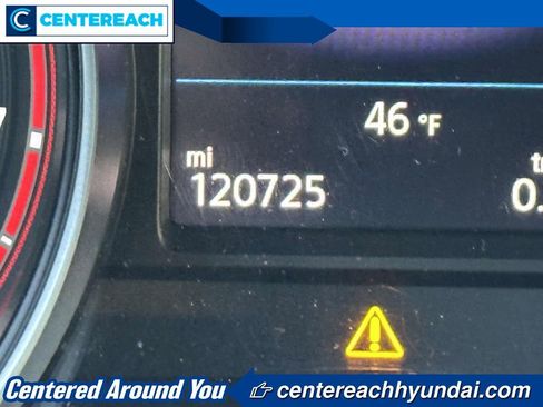 Used 2020 Volkswagen Atlas SE w/ Towing Package image 24