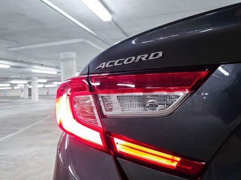 Certified 2021 Honda Accord Touring image 10