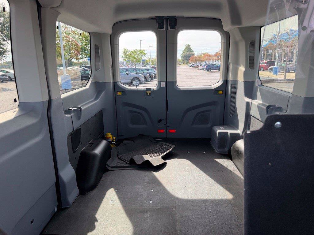 Used 2019 Ford Transit 150 XLT RWD image 12