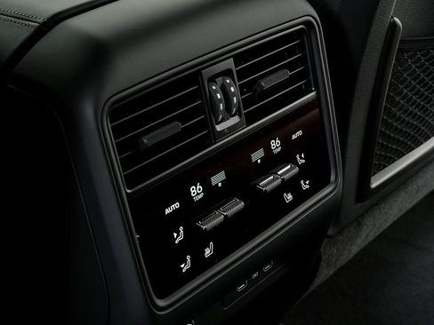 New 2026 Porsche Cayenne AWD image 22