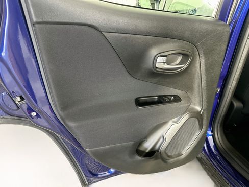 Used 2021 Jeep Renegade Sport FWD image 25