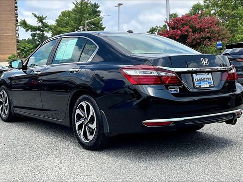 Used 2017 Honda Accord EX-L image 12