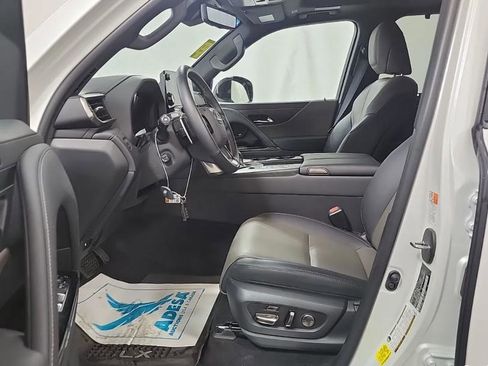 Used 2025 Lexus LX 700h Overtrail image 3