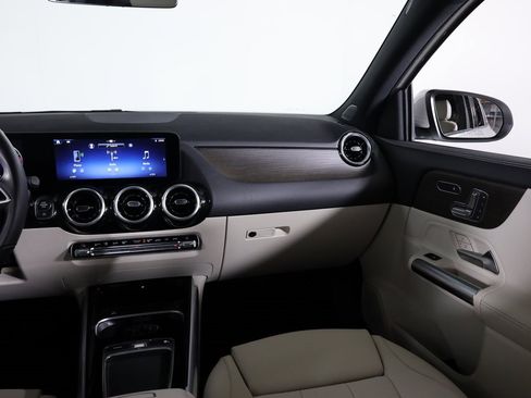 Certified 2026 Mercedes-Benz GLA 250 4MATIC image 49