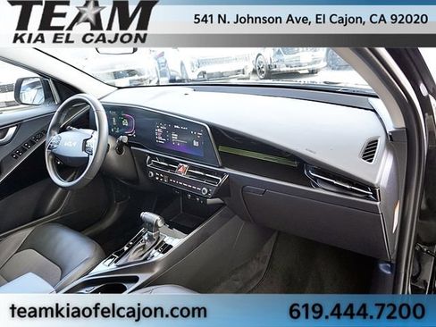 Certified 2024 Kia Niro EX FWD image 10