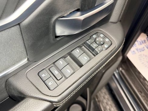 Used 2026 RAM 3500 Big Horn AWD/4WD image 18