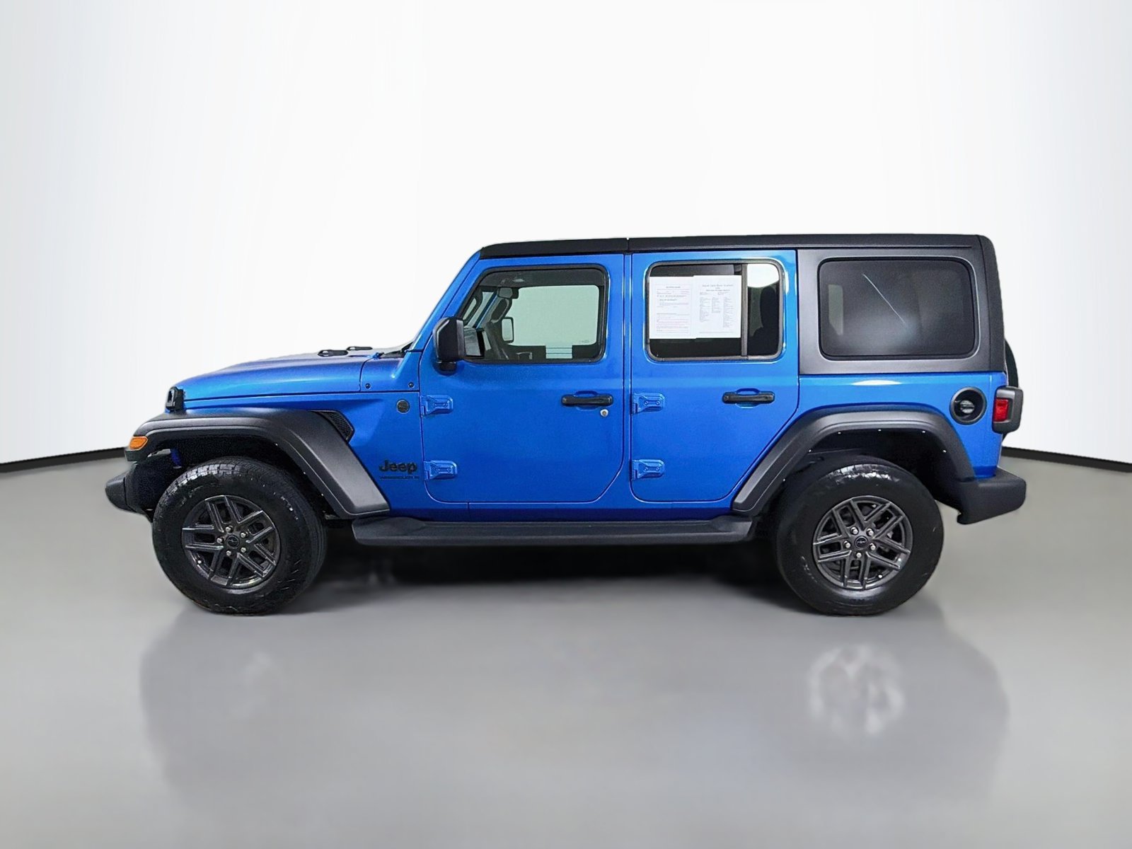 Used 2024 Jeep Wrangler Unlimited Sport AWD/4WD image 2