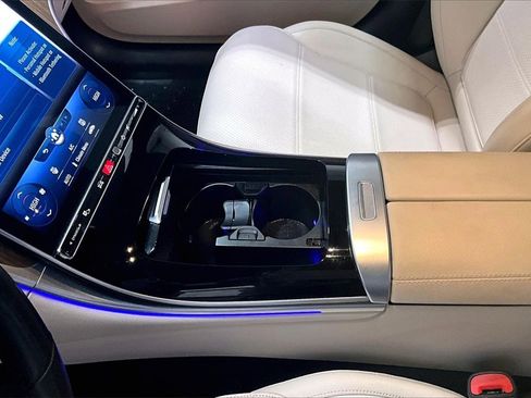 Used 2022 Mercedes-Benz C 300 C 300 image 18