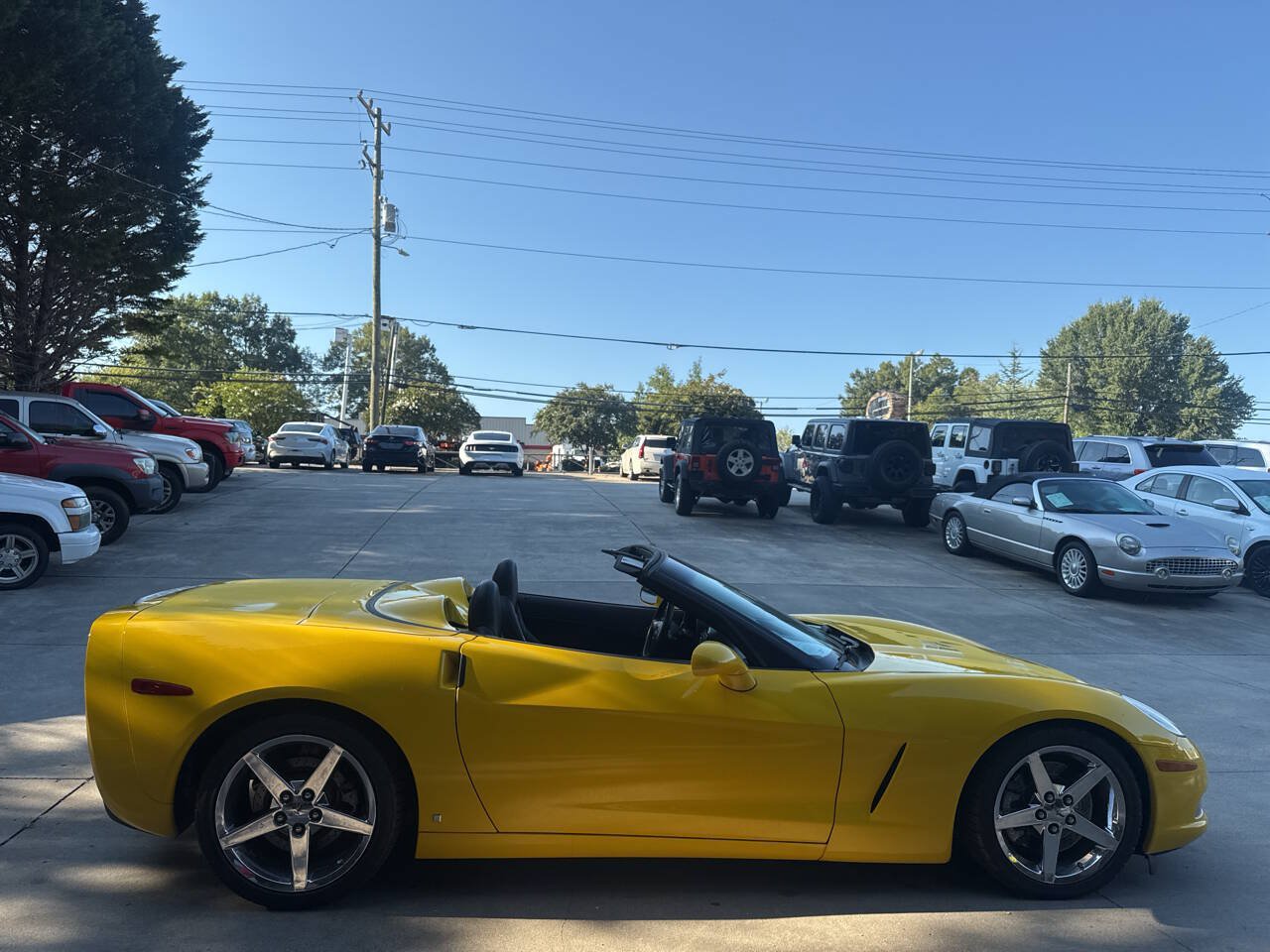 Used 2008 Chevrolet Corvette Convertible w/ Preferred Equipment Group RWD image 9