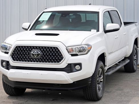 Used 2019 Toyota Tacoma TRD Sport image 41