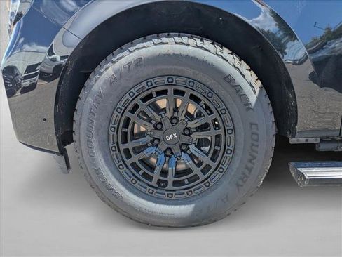 Used 2025 Ford Expedition Platinum AWD/4WD image 18