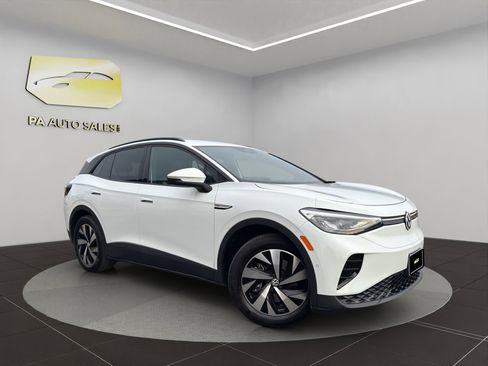 Used 2023 Volkswagen ID.4 Pro image 1