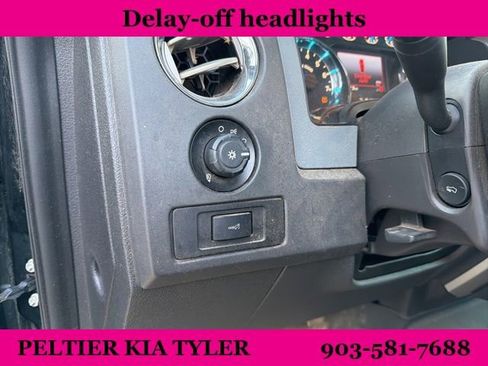 Used 2013 Ford F150 XLT w/ Luxury Equipment Group image 19