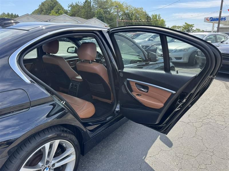 Used 2016 BMW 340i xDrive Sedan AWD/4WD image 10
