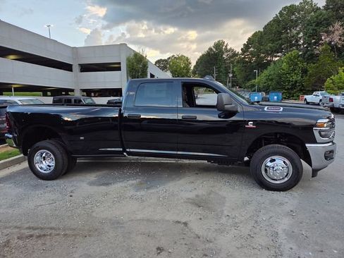 New 2026 RAM 3500 Tradesman w/ Chrome Appearance Group A AWD/4WD image 10