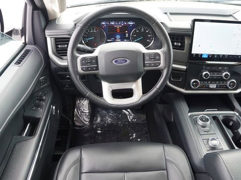 Certified 2024 Ford Expedition Max XLT image 22