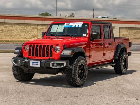Used 2023 Jeep Gladiator Sport AWD/4WD image 4