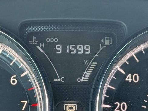 Used 2019 Nissan Versa SV image 29