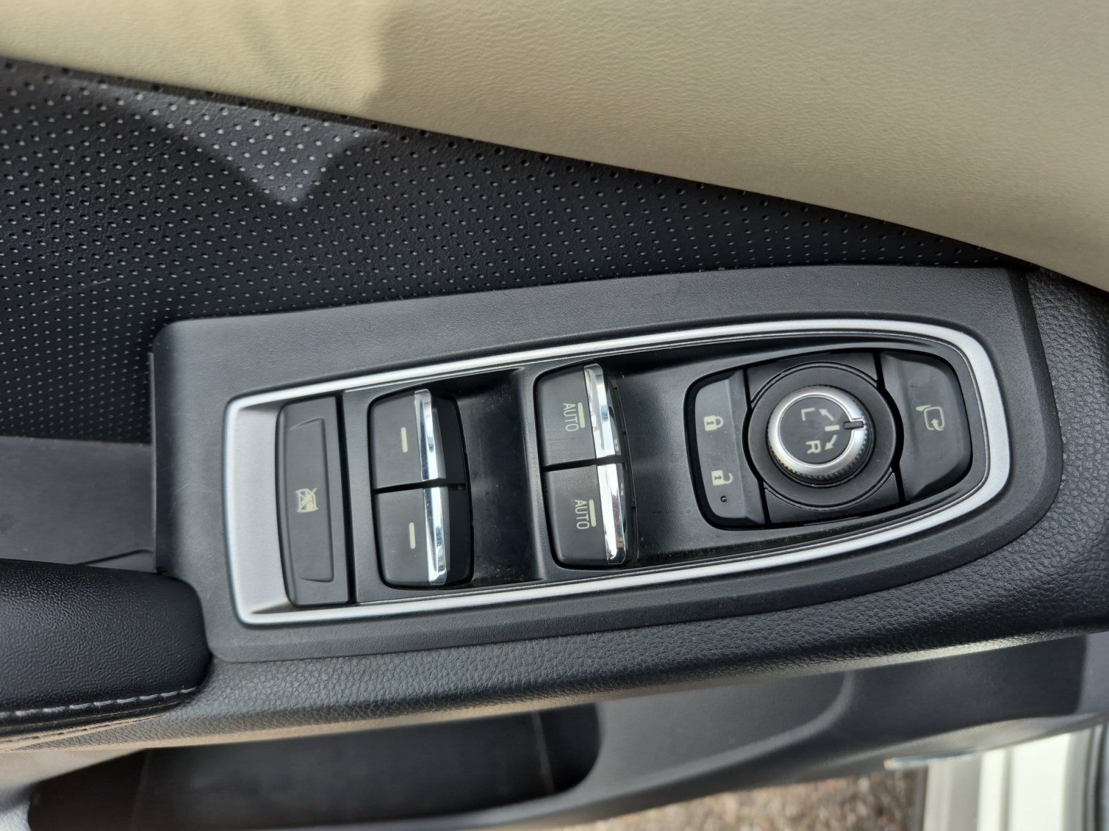 Used 2021 Subaru Ascent Touring AWD/4WD image 15