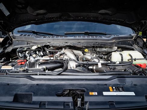 Used 2025 Ford F250 Platinum image 45