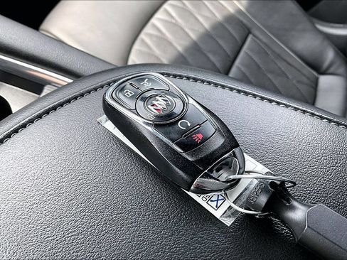 Used 2023 Buick Enclave Avenir w/ Avenir Technology Package AWD/4WD image 11