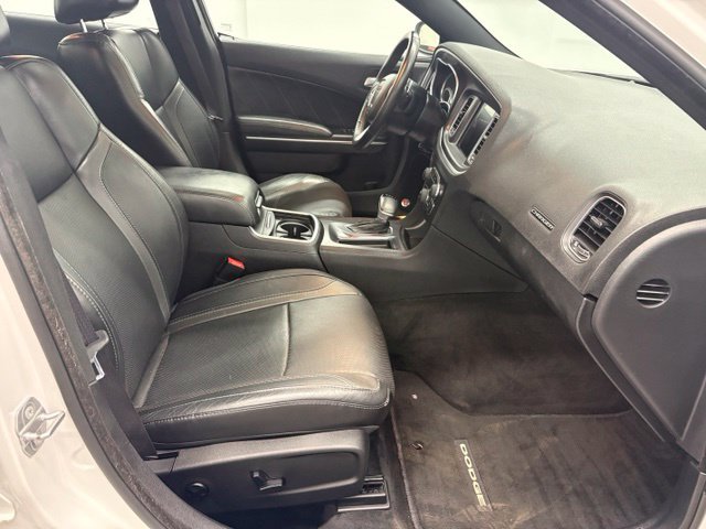 Used 2015 Dodge Charger SXT w/ AWD Plus Group image 32