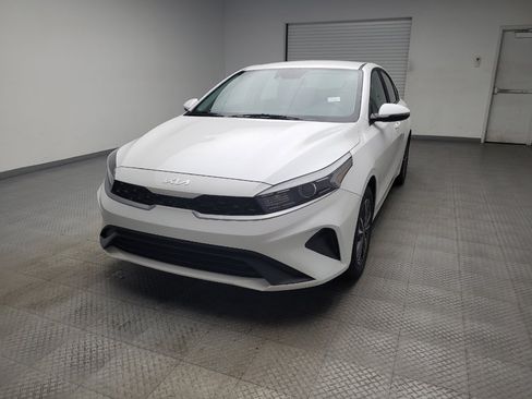Used 2023 Kia Forte LXS w/ LXS Technology Package FWD image 15