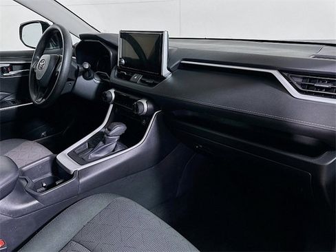 Used 2024 Toyota RAV4 XLE image 28
