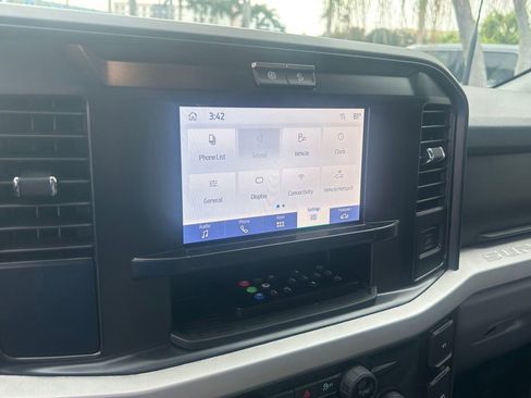 Used 2025 Ford F350 XLT w/ FX4 Off-Road Package image 23