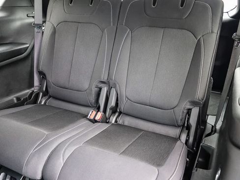 Used 2025 Jeep Grand Cherokee L Laredo RWD image 18