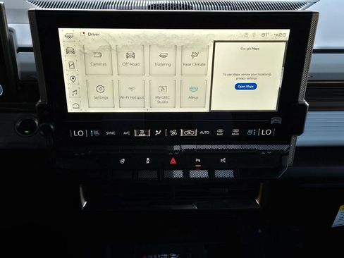 Used 2025 GMC Hummer EV 3X w/ LPO, Illumination Package image 18