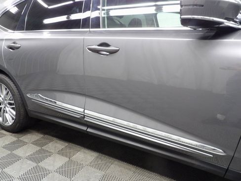 Used 2023 Acura MDX SH-AWD w/ Advance Package image 33